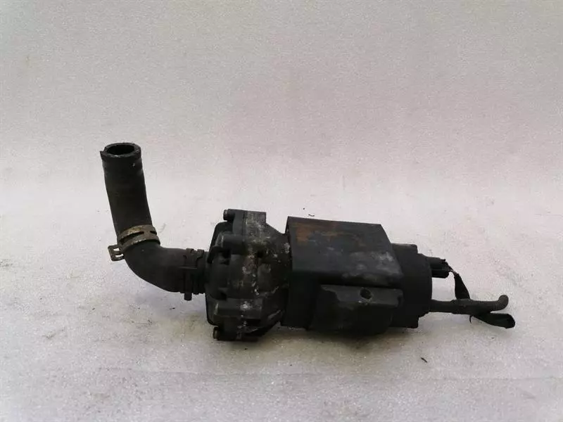 Mercedes-Benz A (W169) Mercedes E Class W211 Additional Cooling Pump A0005504883 Coolant Pump Pump Body type: Saloon
Fuel: Petrol