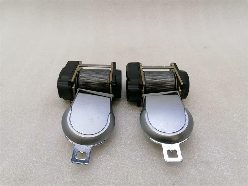 Mercedes-Benz A (W169) Mercedes SL R230 rear seat belt set A2308600486 seat belt belt rear set Body type: Convertible
Fuel: Petrol