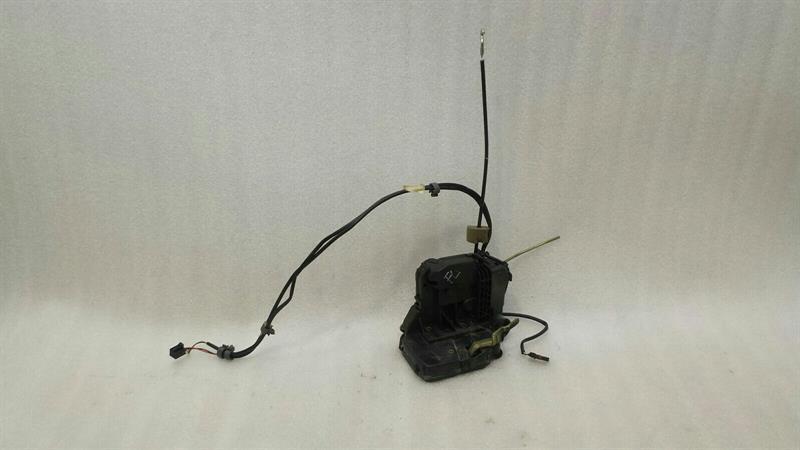 Mercedes-Benz C (W203) Door lock Mercedes E Class W211 FLH door lock A2117200335...