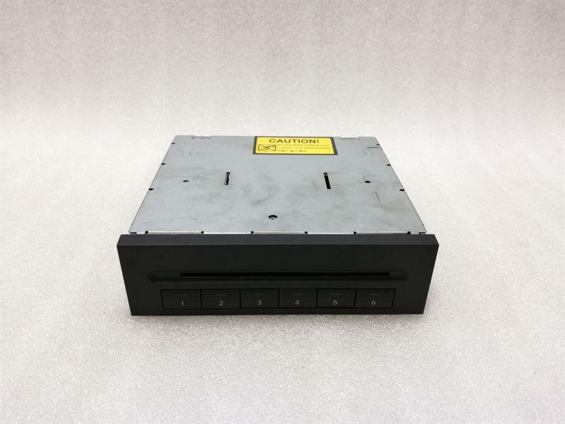 Mercedes-Benz A (W169) Mercedes E Class W211 CD Changer A2118705390 CD Changer Body type: Saloon
Fuel: Petrol