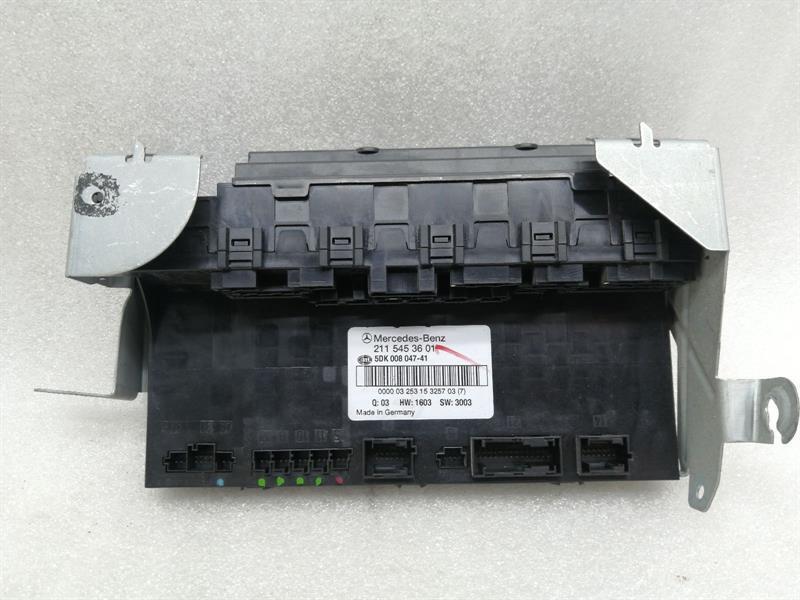 Mercedes-Benz C (W203) Fuse box Mercedes E Class W211 Front Fuse Box A211545360...