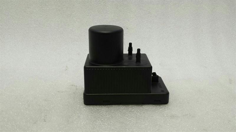 Mercedes E Class W211 Vacuum Pump A2038000048 Vacuum Pump