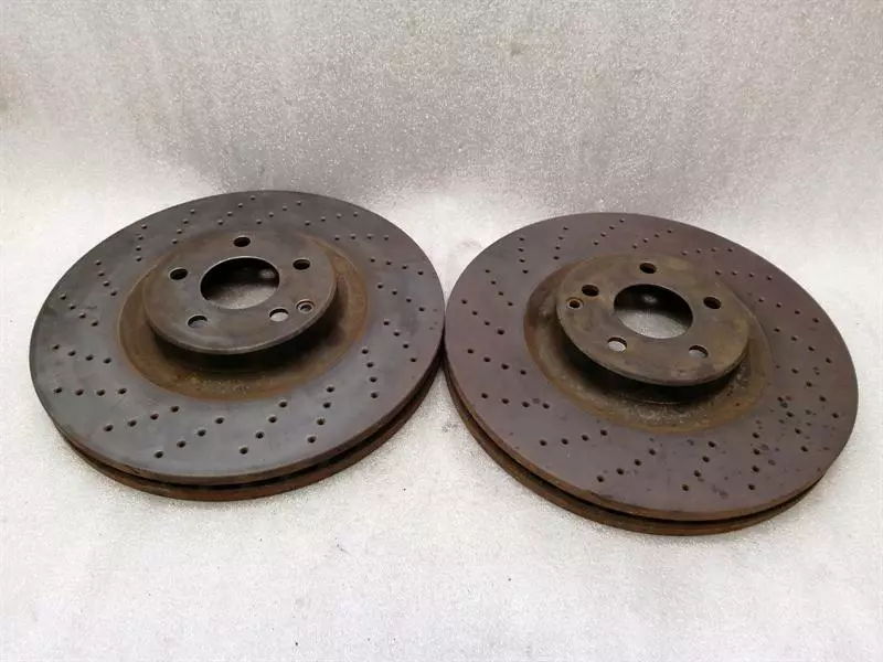 Mercedes-Benz A (W169) Mercedes W211 AMG R230 Brake Disc Front A2304210712 Brake Disc Front Body type: Saloon
Fuel: Petrol
