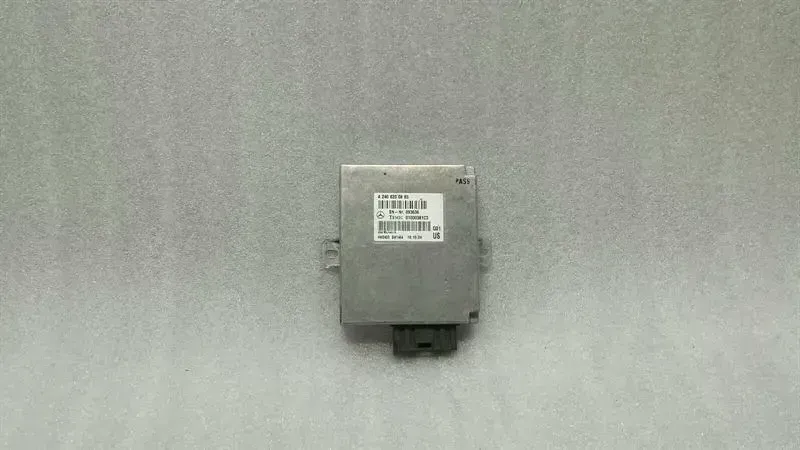 Mercedes-Benz C (W203) Electronic module Mercedes E Class W211 Phone Module A2408200885 ...