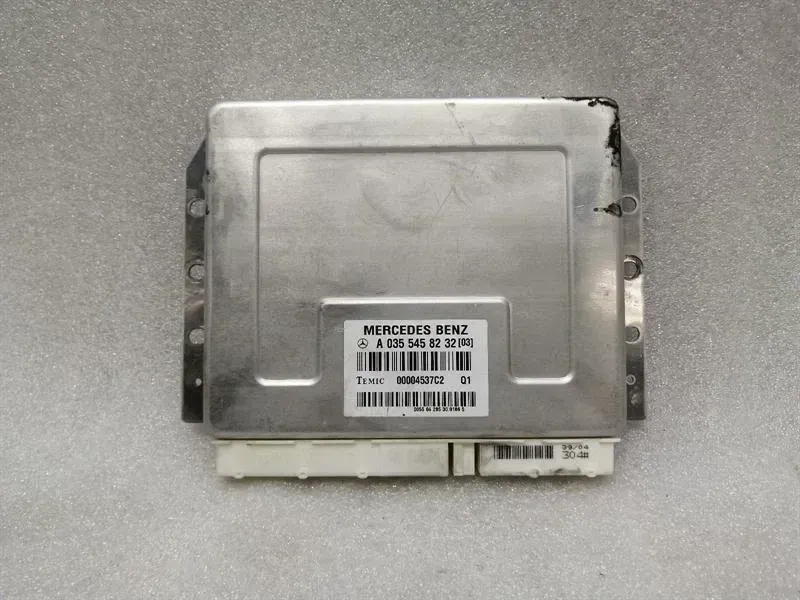 Mercedes-Benz CLS (C219) Mercedes CLS W219 Airmatic Electronic Module A0355458232 Control Unit Airmatics Body type: Saloon
Fuel: Petrol