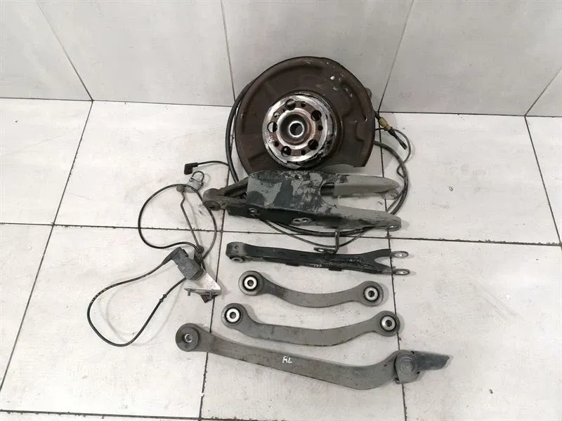 Mercedes E63 AMG W211 Left Rear Hub SET A2113504508 Wheel Bearing Housing Rear Left