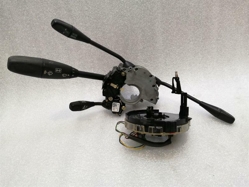 Mercedes-Benz A (W169) Mercedes E Class W211 Wiper Stalks A1714640118 Indicator Switch Steering Stock Switch Body type: Saloon
Fuel: Petrol