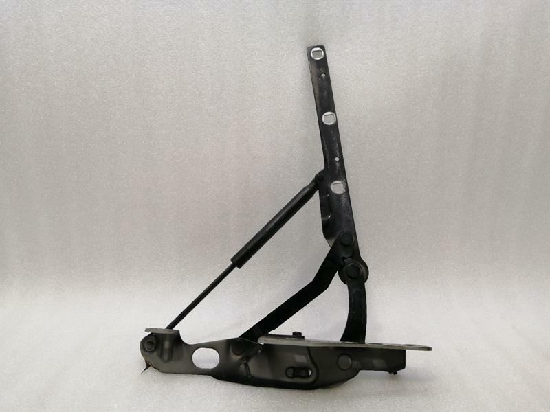 Mercedes-Benz A (W169) Mercedes SL R230 Bonnet Hinge LHS A2308800128 Hood Hinge Left Body type: Convertible
Fuel: Petrol