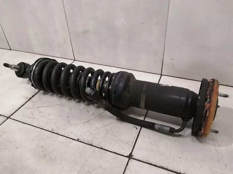 Mercedes-Benz A (W169) Mercedes SL R230 shock absorber front right A2303206813 shock absorber front R ABC Body type: Convertible
Fuel: Petrol