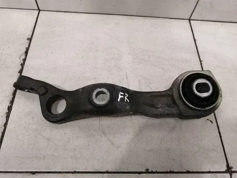 Mercedes-Benz A (W169) Mercedes SL R230 Right Front Wishbone A2303303207 Front Right Wishbone Body type: Convertible
Fuel: Petrol