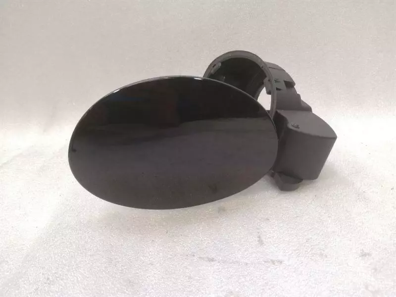 Mercedes-Benz A (W169) Mercedes SL R230 fuel filler cap A2306390042 fuel cap tank flap Body type: Convertible
Fuel: Petrol