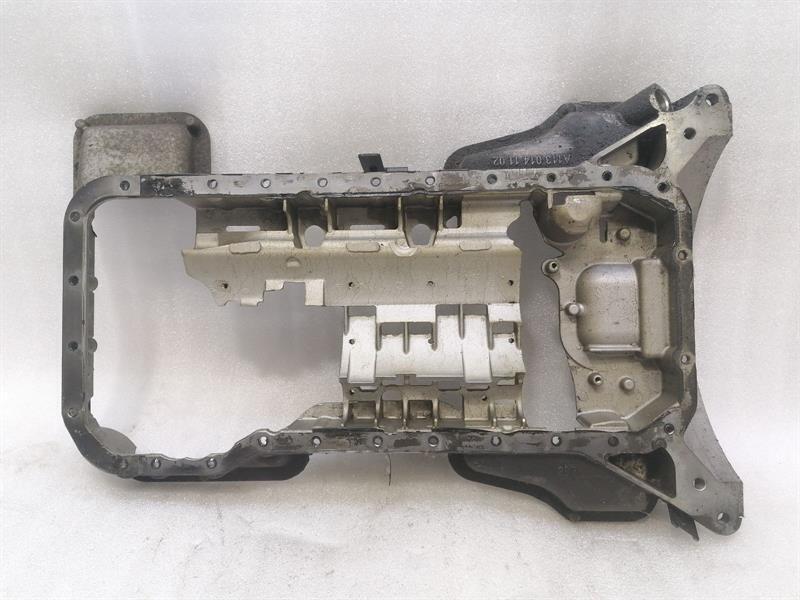 Mercedes-Benz A (W169) Mercedes SL R230 SL55 AMG Oil Sump A1130141102 OIL TUB Body type: Convertible
Fuel: Petrol
