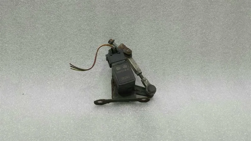 Mercedes SL R230 Front Suspension Level Sensor A0025428818 Level Sensor AMG