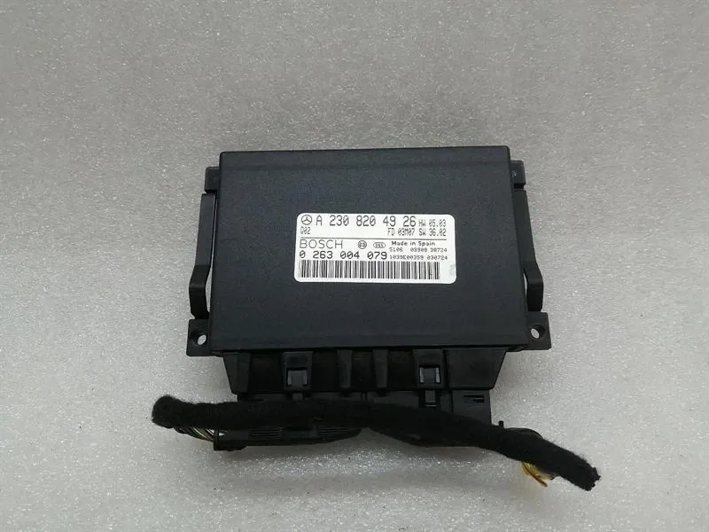 Mercedes SL R230 Parktronic Parking Aid Control Unit A2308204926 PDC Module