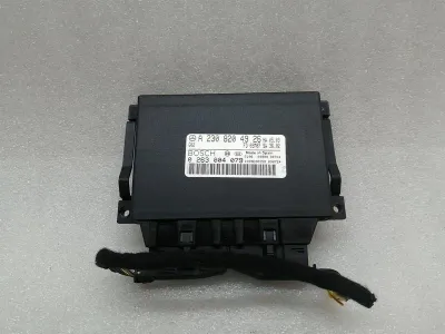 Mercedes SL R230 Parktronic Parking Aid Control Unit A2308204926 PDC Module