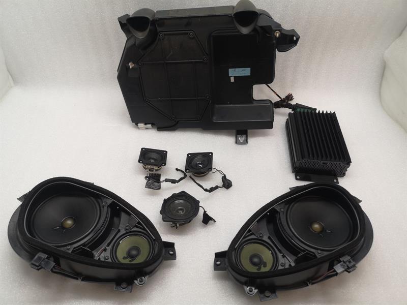 Mercedes-Benz A (W168) Mercedes SL R230 BOSE Speaker Set A2308201902 RIGHT HANDLE RHD Body type: Convertible
Fuel: Petrol