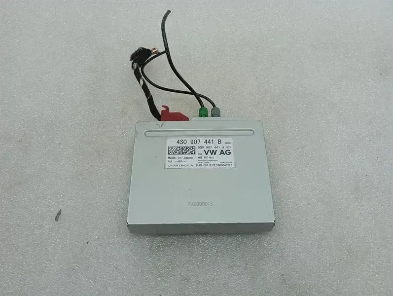 Audi R8 AUDI R8 4S PERFORMANCE ELECTRONIC MODULE 4S0907441B CAMERA CAMERA control unit Body type: Coupe
Fuel: Petrol