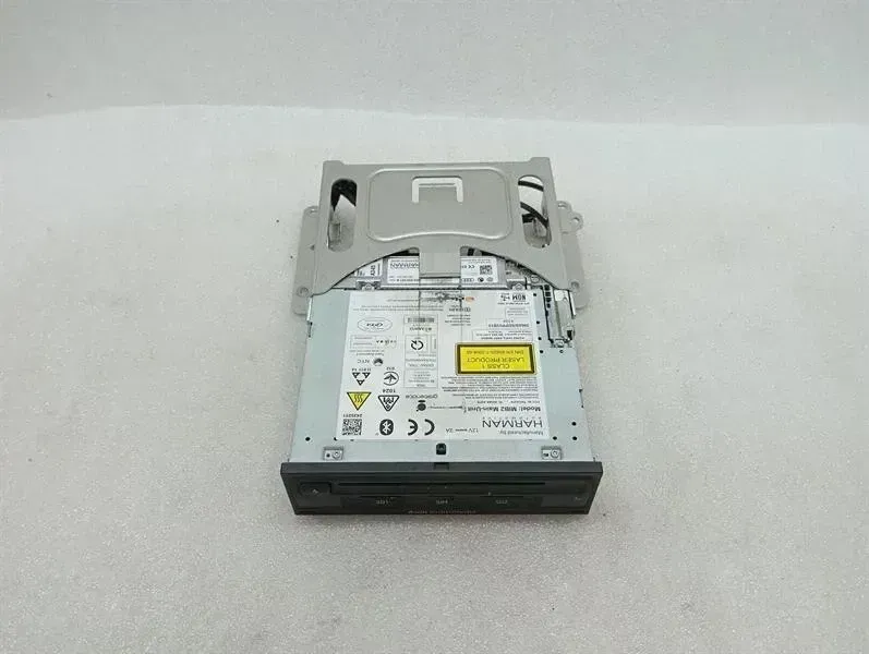 Audi R8 AUDI R8 4S PERFORMANCE CD player 4S0035021A HEAD UNIT AUDIO SYSTEM CONTROLLER Body type: Coupe
Fuel: Petrol