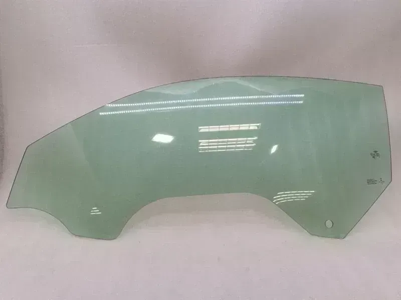 Audi R8 Audi R8 4S Performance left front door glass 4S8845201 door window front left