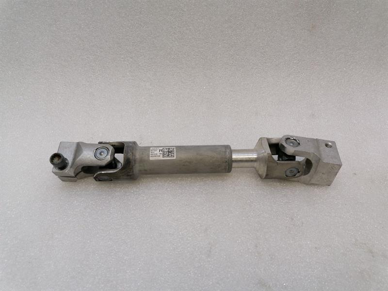 Audi R8 Audi R8 4s Performance Steering Seal 4S2419753B RIGHT HANDLE RHD Body type: Coupe
Fuel: Petrol