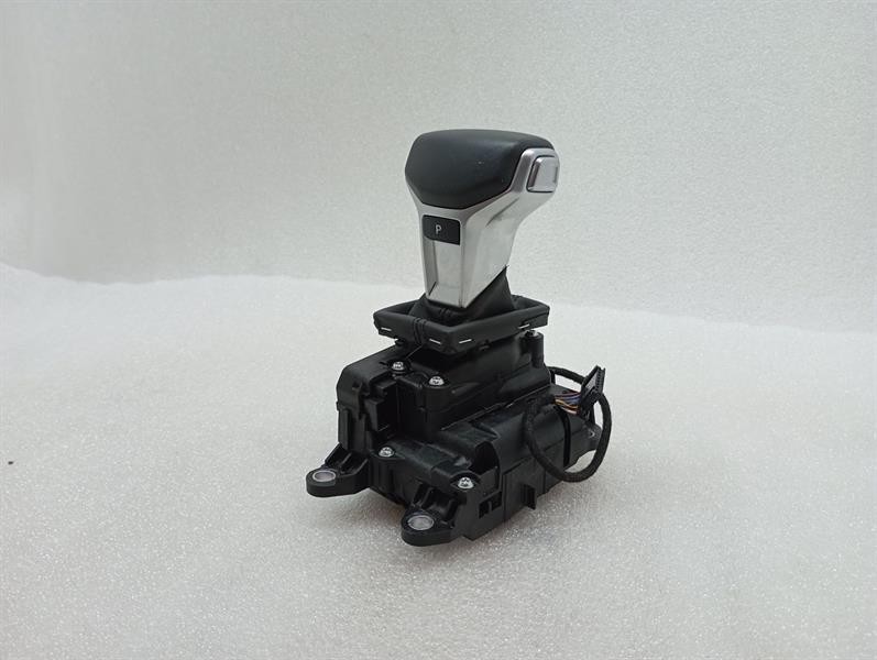 Audi R8 Audi R8 4S Performance Gear Selector 4S2713041B RHD Gear Shift Linkage Body type: Coupe
Fuel: Petrol