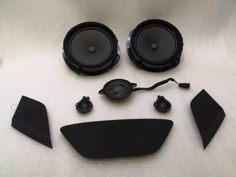 Audi R8 Audi R8 4s Performance Speaker 8V0035415D Speaker SET
