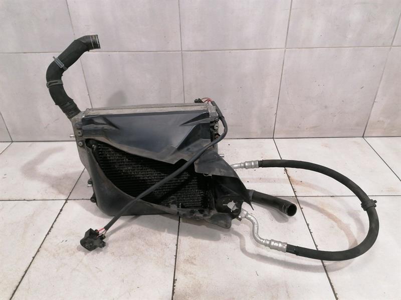 Audi R8 Audi R8 Type 42 V10 5.2 Spyder Radiator Pack RH 420121252A Radiator Pack RIGHT