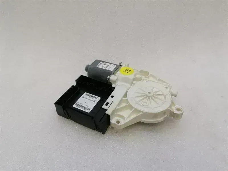 Audi R8 Audi R8 Type 42 V10 5.2 Spyder Door Window Motor 427959802D Window Regulator Motor