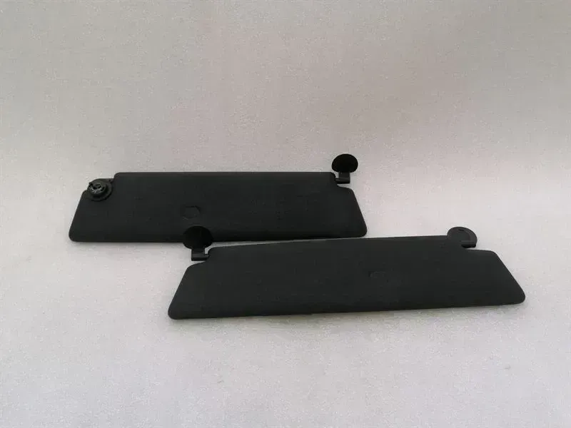 Audi R8 Audi R8 Type 42 V10 5.2 Spyder Sun Visor 420857552C Sun Visor Trim