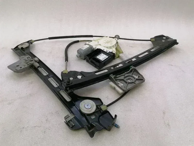 Audi R8 Audi R8 Type 42 V10 5.2 Spyder Left Door Winder 420837461 Window Regulator Left