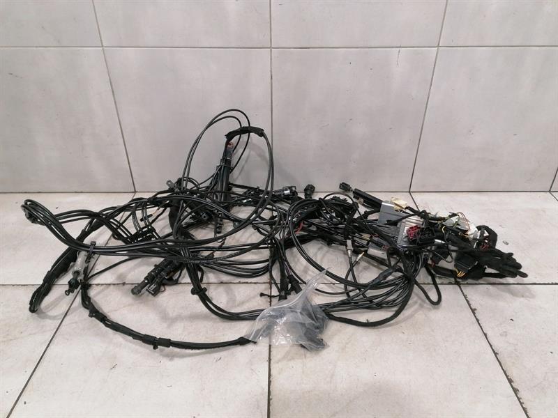 Audi R8 AUDI R8 TYPE 42 V10 5.2 SPYDER HYDRAULIC PUMP 427871791 HYDRAULIC PUMP SET Body type: Convertible
Fuel: Petrol