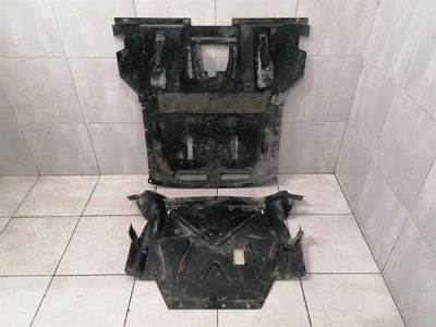 AUDI R8 TYPE 42 V10 5.2 SPYDER UNDERBAK 427825205 Underredet