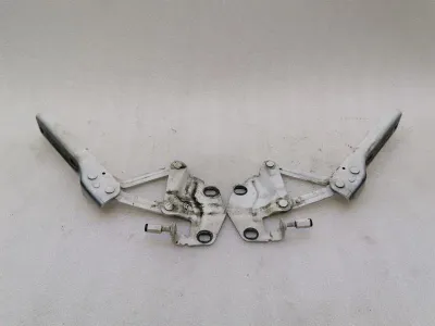 Audi R8 Type 42 V10 5.2 Spyder Bonnet Hinge Set 420823326 Hood Hinge Set