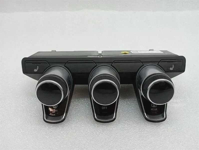 Audi R8 Audi R8 4S Performance Auto Climate Control 4S0820043H Climate Control Panel A/C Body type: Coupe
Fuel: Petrol
