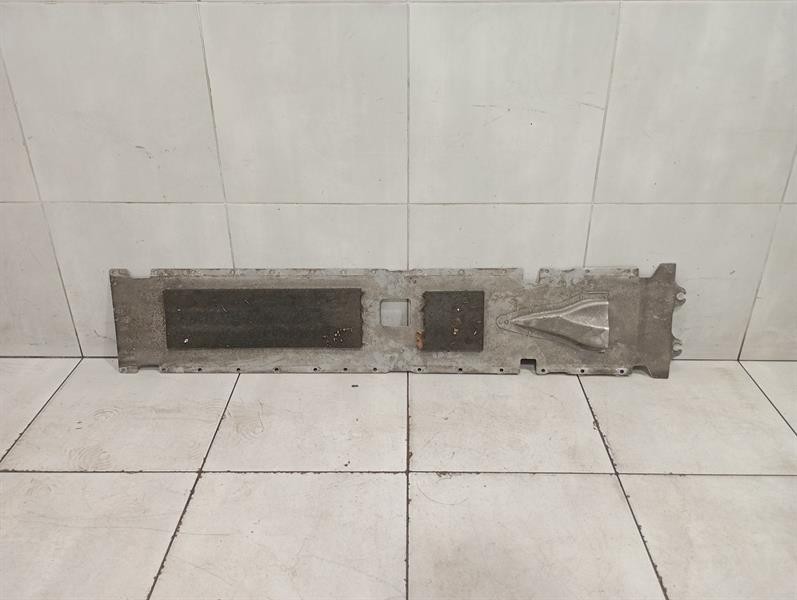 Audi R8 AUDI R8 4S PERFORMANCE UNDERTRAY 4S0825102B Underbody Trim Body type: Coupe
Fuel: Petrol