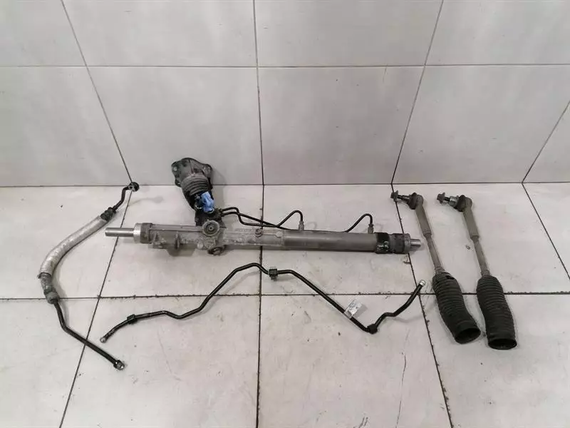 Audi R8 Audi R8 Type 42 V10 5.2 Spyder Power Steering Rack 424422052C RHD Right Hand Drive Body type: Convertible
Fuel: Petrol