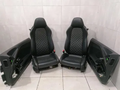 AUDI R8 4S PERFORMANCE SIÈGES 18 DIRECTIONS INTÉRIEUR DE SIÈGES JAUNE R8 EXCLUSIF 18 DIRECTIONS