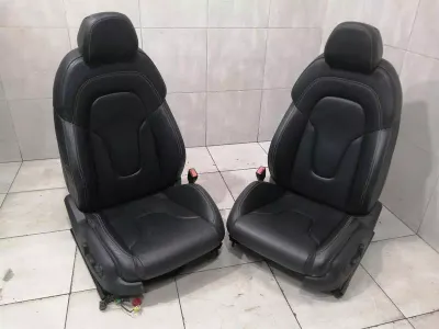 AUDI R8 TYPE 42 V10 5.2 SPYDER-SÄTE SET OM 2 HÖGERKÖRNING