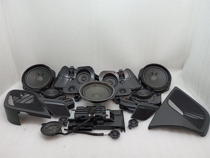 Audi R8 Audi R8 4S Performance Speakers 4S0035411 Loudspeakers Bang & Oluffsen Body type: Coupe
Fuel: Petrol