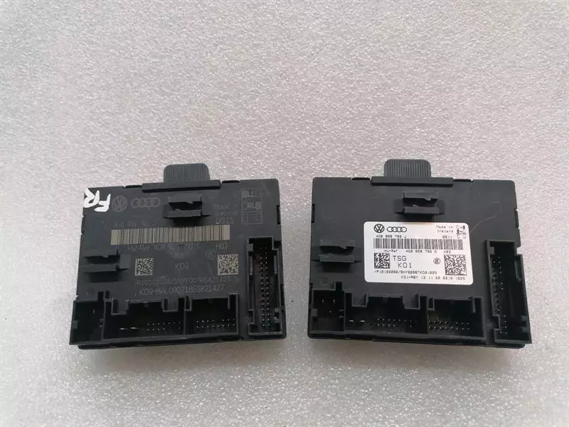 Audi R8 Audi R8 4s Performance Electronic Module 4G8959792J Control Unit DOOR DOOR SET Body type: Coupe
Fuel: Petrol