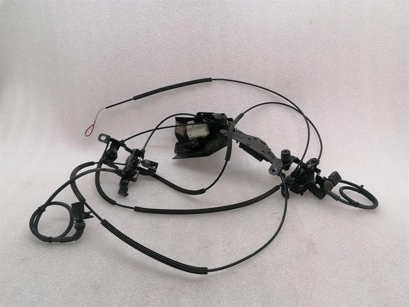Audi R8 Audi R8 4S performance boat lock 420959782 tailgate lock