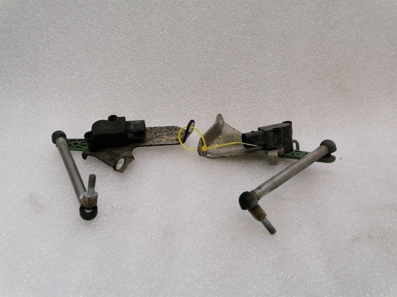 Audi R8 Audi R8 4s Performance Sensor 3C0907503 REAR LEVEL REAR LEVEL Body type: Coupe
Fuel: Petrol