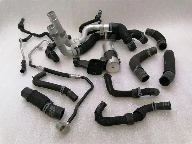 Audi R8 Audi R8 4S Cooling Pipe SET 4S0121064F Cooling Water Hose SET FRONT