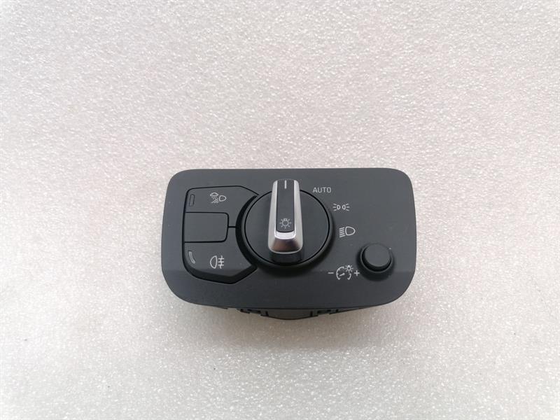 Audi R8 Audi R8 4s Performance Light Switch 4S0941531 Light Switch Body type: Coupe
Fuel: Petrol