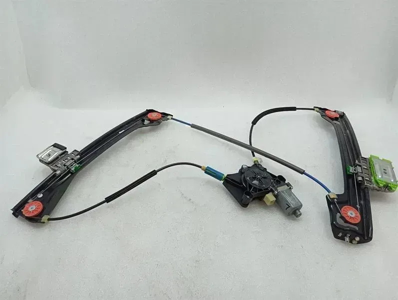 Audi R8 Audi R8 4S V10 RWD Left Front Door Winder 4S8837461B Window Regulator Front Left Body type: Coupe
Fuel: Petrol