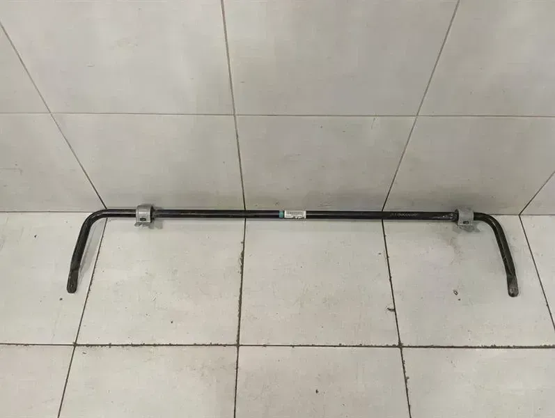 Audi R8 Audi R8 4S V10 RWD Anti Roll Bar Rear 4S0511409C Rear Stabiliser Bar Body type: Coupe
Fuel: Petrol