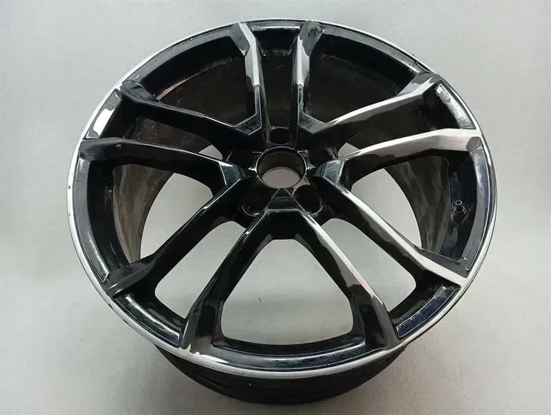 Audi R8 Audi R8 4S V10 RWD Alloy Wheel 4S0601025BK Alloy Wheel 8.5Jx19 ET42 Body type: Coupe
Fuel: Petrol