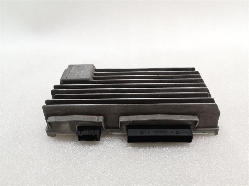 Audi R8 Audi R8 Type 42 V10 5.2 SPYDER Amplifier 427035223A Amplifier Bang and Olufsen Body type: Convertible
Fuel: Petrol