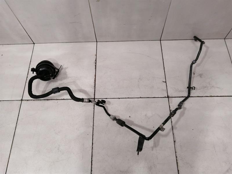 Audi R8 Audi R8 Type 42 V10 5.2 Spyder Pipe 427422857G Hose