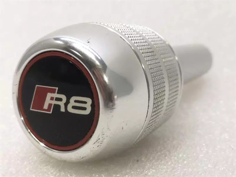 Audi R8 Audi R8 Type 42 V10 5.2 SPYDER Gear Knob 420711141Q Shift Button Body type: Convertible
Fuel: Petrol